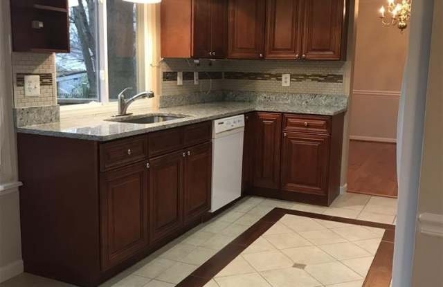 8523 BETTERTON COURT Gallery 3