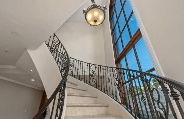 148 West Marquita - B Gallery 1