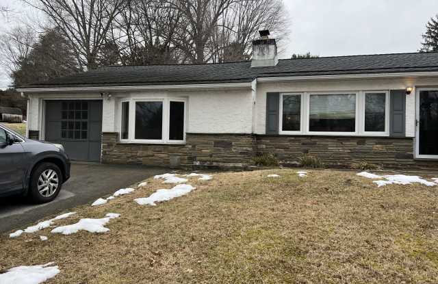 15 S Garden Cir - 15 South Garden Circle, Chester County, PA 19382