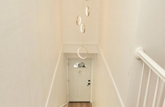 210 Sanford Ave Unit 2 Gallery 3