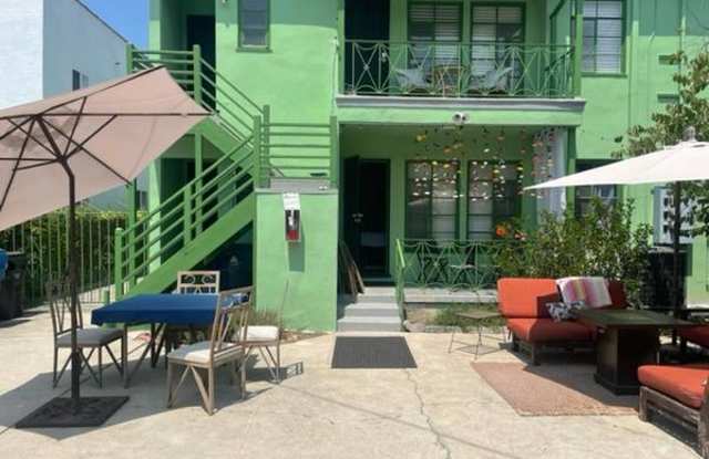 1226 S Longwood Ave photos photos