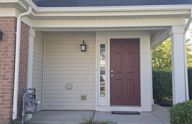 2202 Claremont Lane Gallery 3