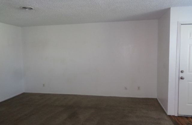 1332 Hobart Drive 4 Gallery 3