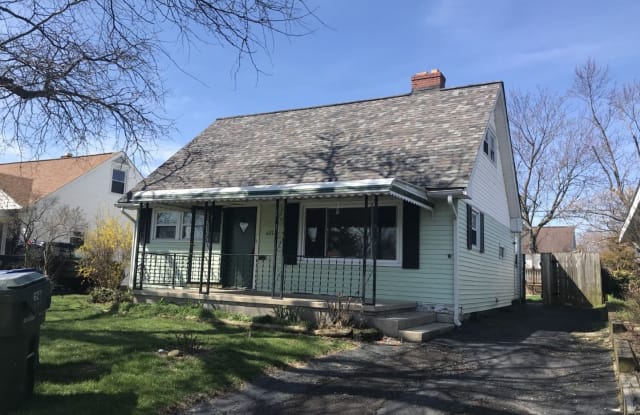 627 Georgian Dr - 627 Georgian Drive, Columbus, OH 43228