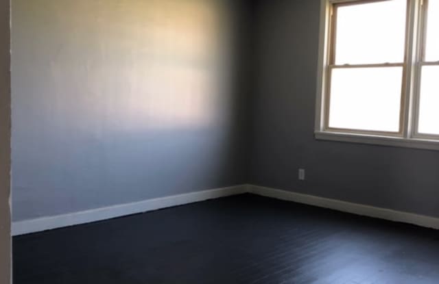 68 Burnett Place Gallery 4