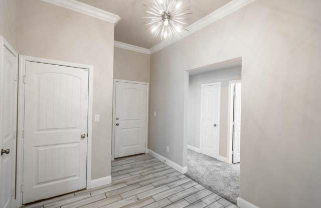 8902 Wagon Way Gallery 3