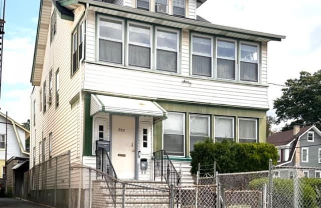 705 Chancellor Ave - 705 Chancellor Avenue, Irvington, NJ 07111