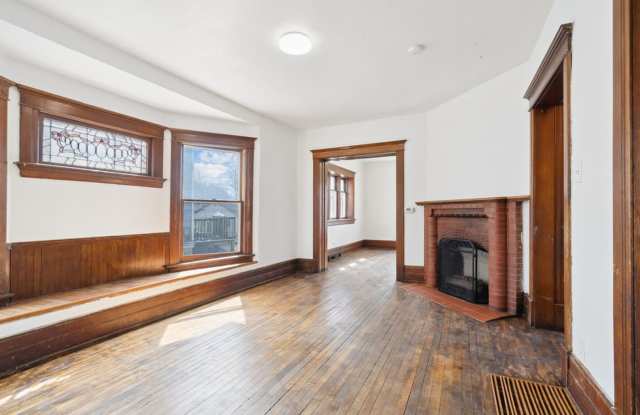 246 Western Ave - Waterloo photos photos