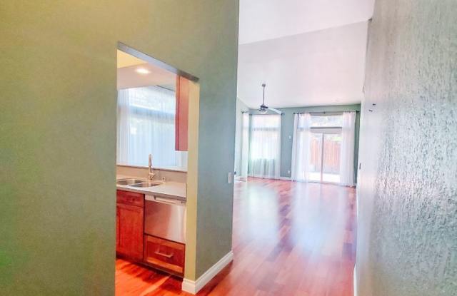 14641 Carmel Ridge Road Gallery 3