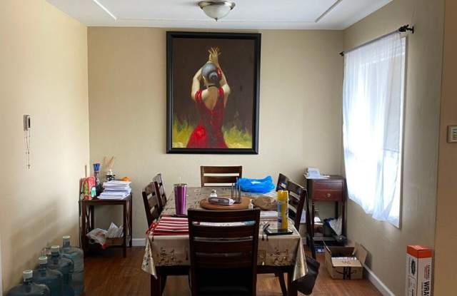 358 Naples St Gallery 3