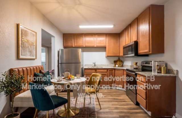 4523 Dolphin Dr Gallery 3