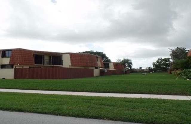 451 Springdale Circle Gallery 4