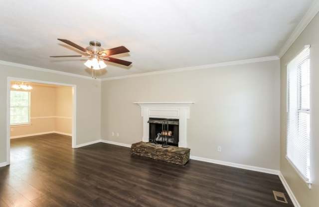 3025 Silverwood Drive Gallery 4