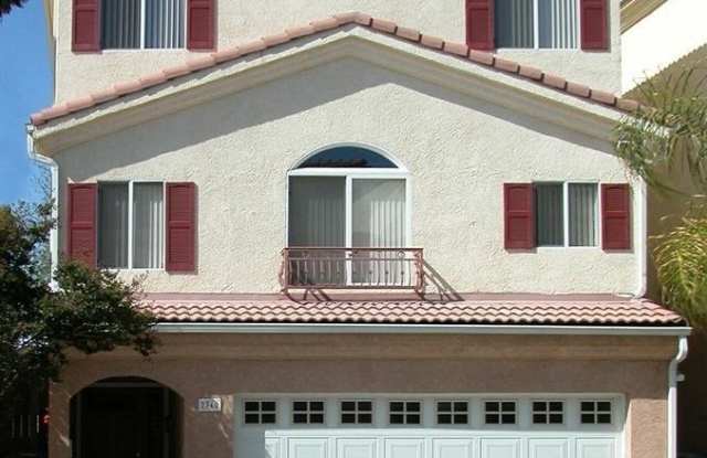 7340 De Soto Ave - 7340 N De Soto Ave, Los Angeles, CA 91303
