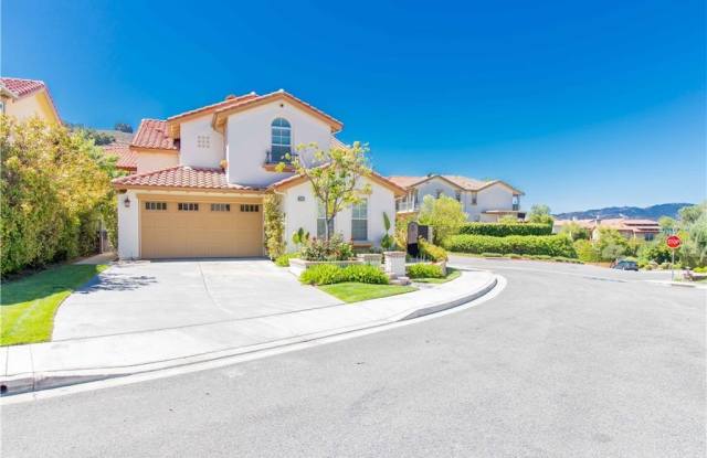 4684 Luna Court photos photos