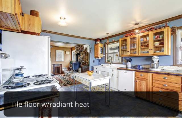 5230 Upper Peoh Point Road photos photos