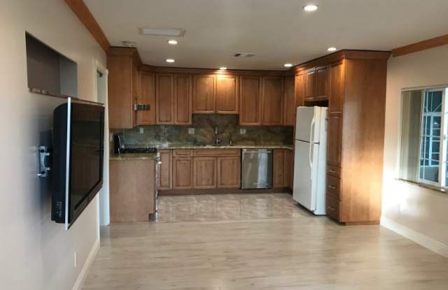 13044 Fenton Ave B - 13044 Fenton Avenue, Los Angeles, CA 91342