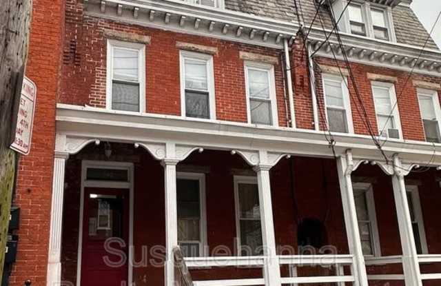 342 N. Mulberry Street Gallery 1