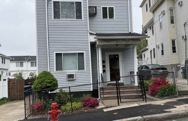34 Florence St. Gallery 1