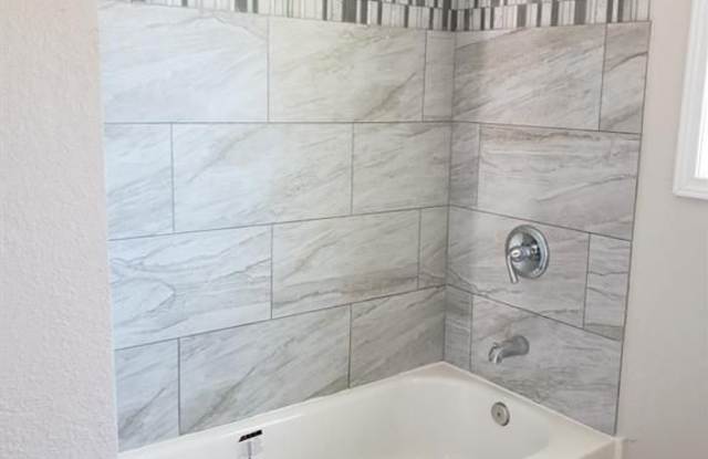 4527 Norris Valley Drive Gallery 3