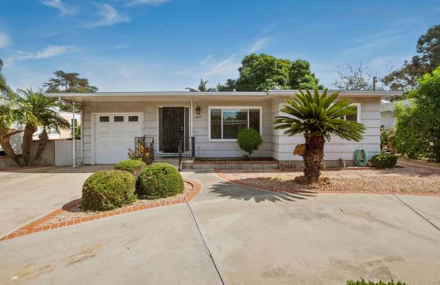 Large 3 Bedroom 2 Bathroom House in La Mesa! photos photos