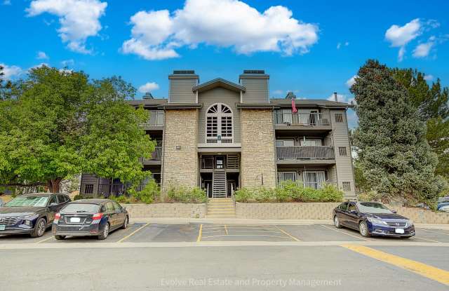 Evolve Real Estate: Top-Floor Condo in Prime Denver Location-Near DTC Available May 1st photos photos