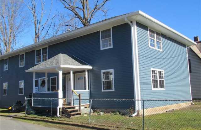 12 N Maple Avenue photos photos