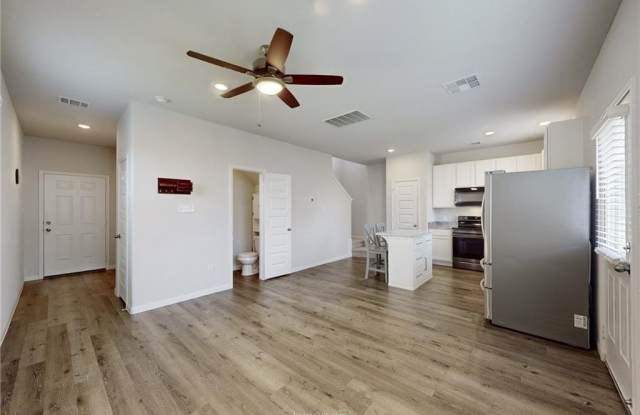 1415 Desire Lane Gallery 4