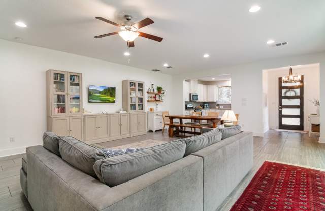 206 RIDGECREST DR UNIT 4 Gallery 1