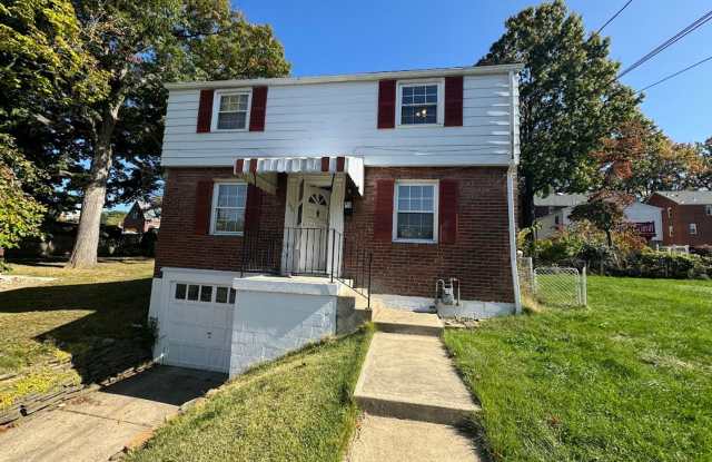 Completely Updated, Open , Quiet House in Oakmont! photos photos