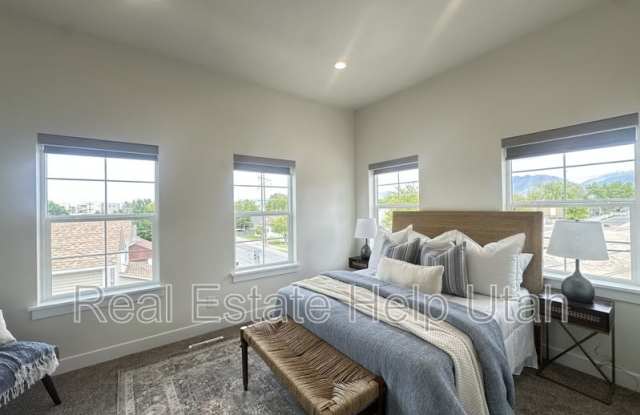 7852 S Holden Street Gallery 4