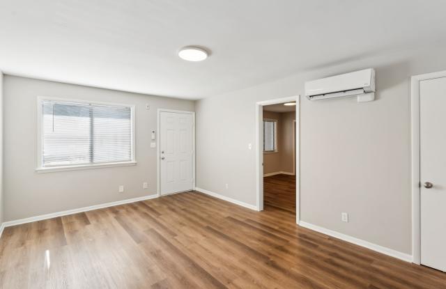 Robertson Avenue Flats Gallery 4