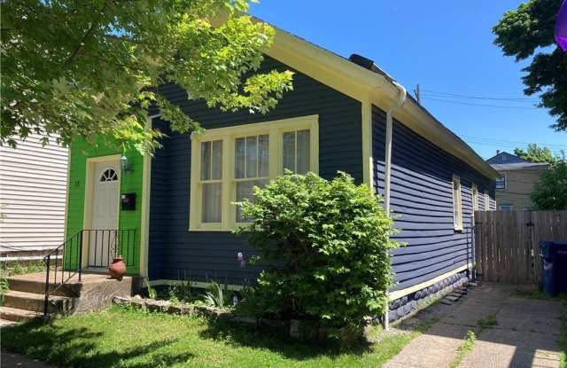 21 College Street photos photos