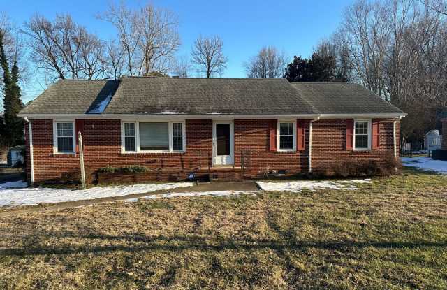Well maintained 3 Bedroom/2 bath brick rancher in Mechanicsville with large backyard and two car detached garage.  Available now. photos photos