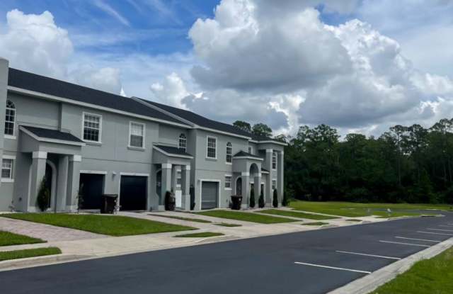 Beautiful Townhouse - 4349 Gardenstone Court, Kissimmee, FL 34746