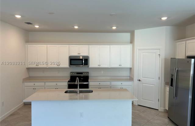 20483 Copperhead DR Gallery 4