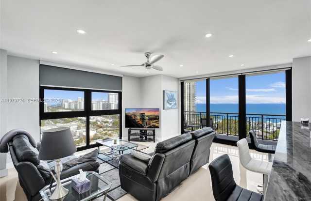 3031 N Ocean Blvd photos photos