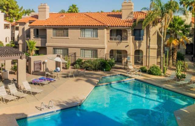 Beautiful Scottsdale Condo with Pool Views! photos photos Beautiful Scottsdale Condo with Pool Views! photos photos