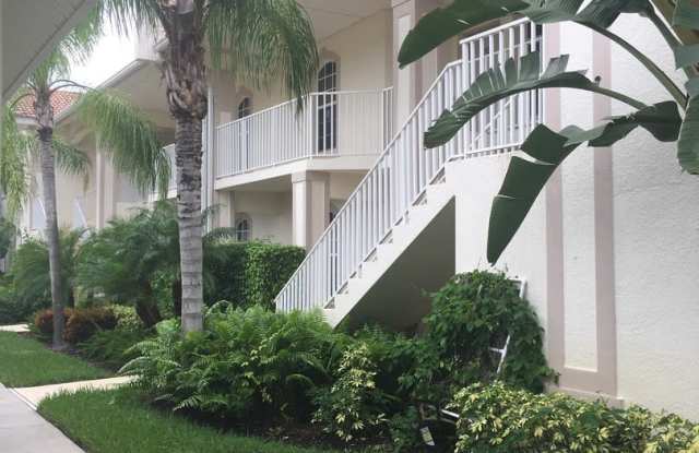 2 bedroom 2 bath condo in Port of the Islands photos photos