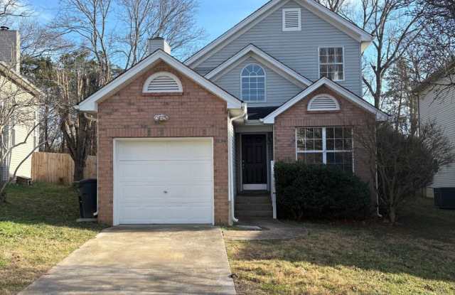 SINGLE FAMILY HOME IN HERMITAGE, FENCED YARD AND ON CUL-DE-SAC! photos photos