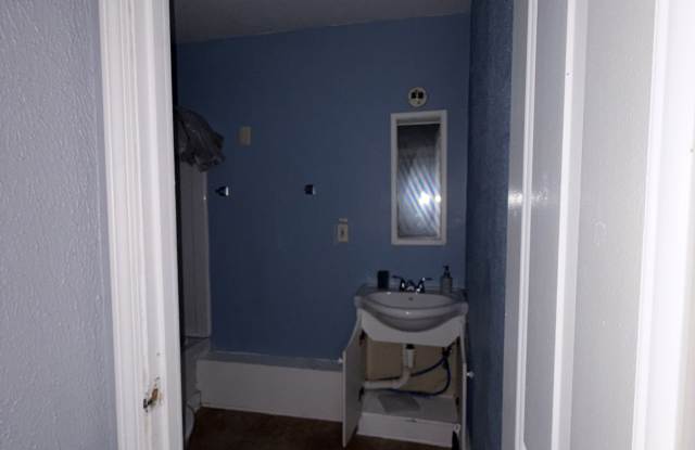 514 West Marion Street - B Gallery 2