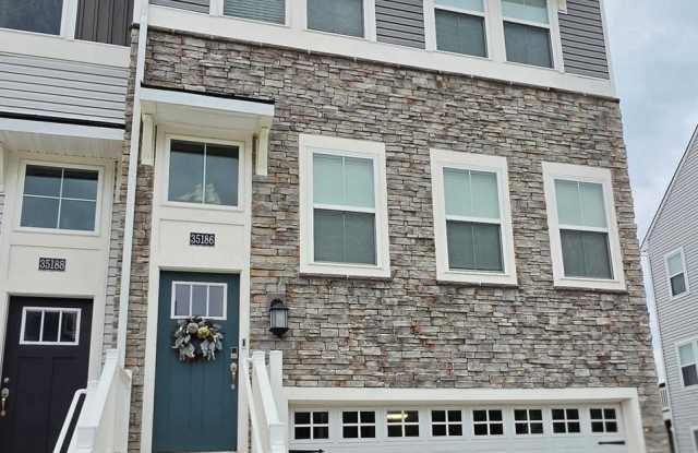 35186 WRIGHT Way photos photos