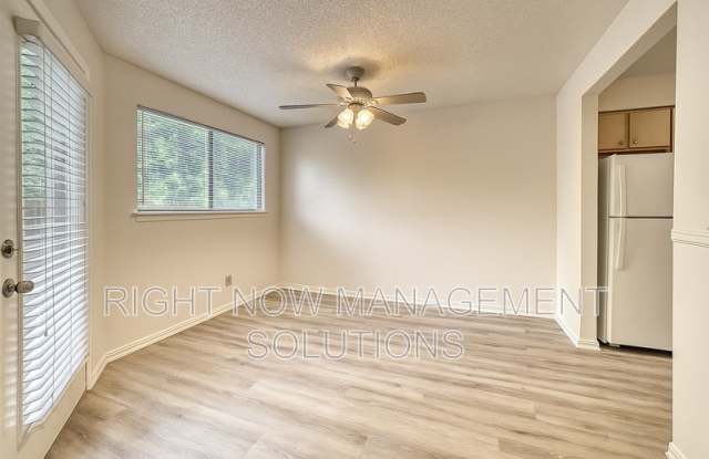 3713 South Gekeler LaneAPT Gallery 2