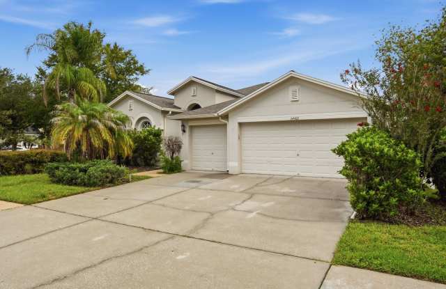 Corner lot fenced 4 Beds/ 3 Bath home, Full of natural light with 2 Living Rooms  and great amenities. Must see to appreciate! Gallery 1