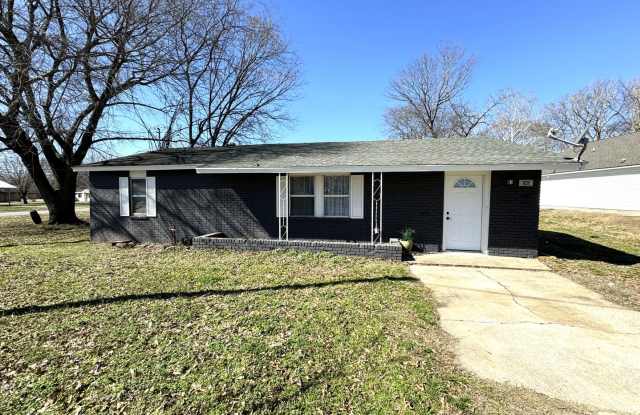 3 BR 1 BA home, Kitchen & living area all open photos photos