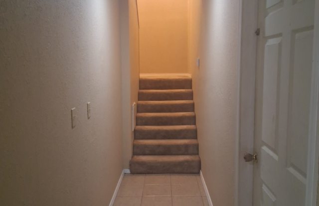 65400 E 250 Rd. Apt. A Gallery 2