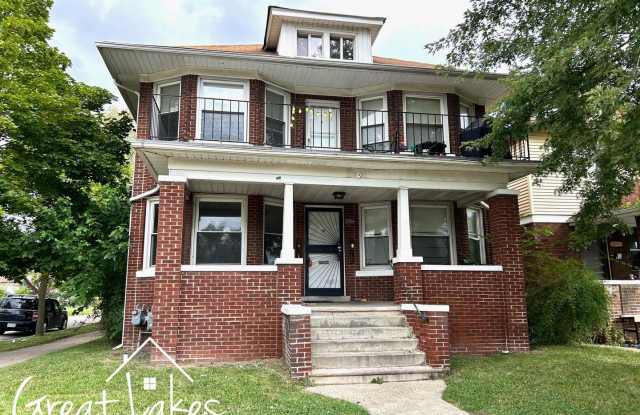3054 Pingree photos photos
