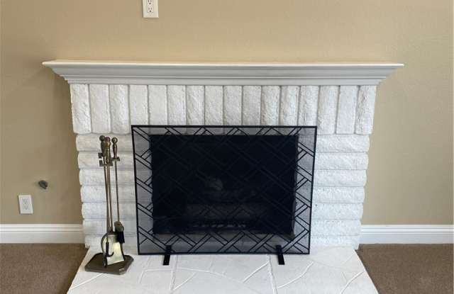 8411 Spring Circle Gallery 4