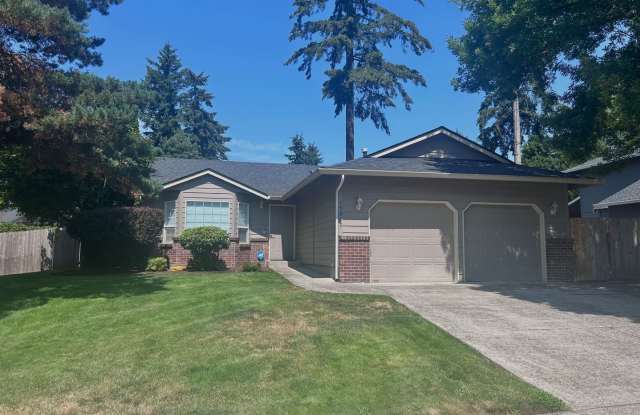Gorgeous Remodeled Fir Park Home on Spacious Corner Lot For Lease - 15902 NE 82nd St photos photos