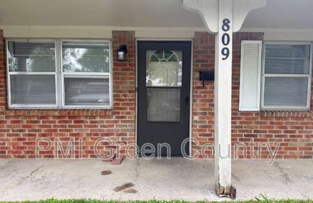 809 Park St photos photos